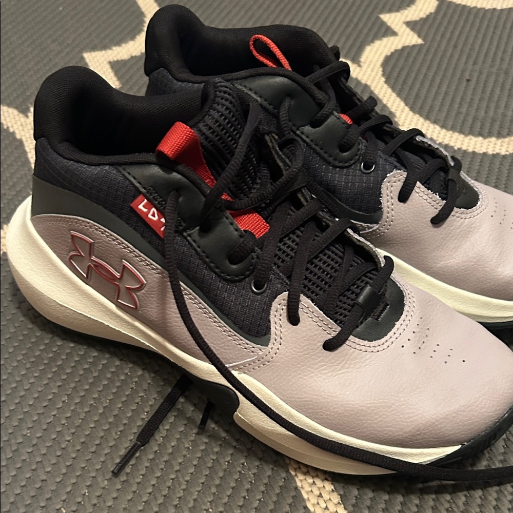 Under Armour Black and Red Athletic Shoes